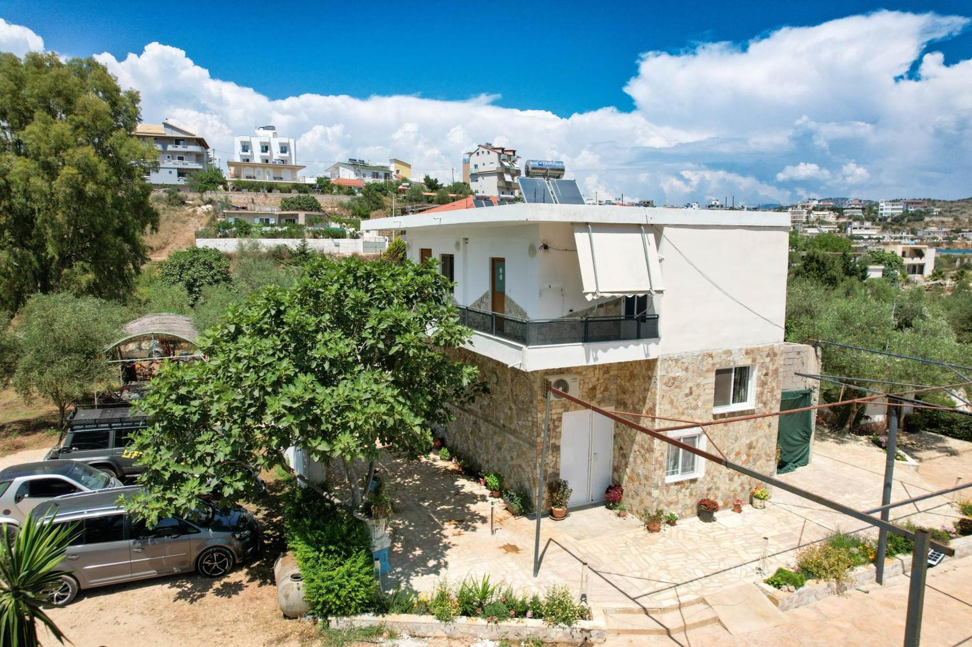 Garden Villa Lake Side&Glamping Ksamil Exteriör bild