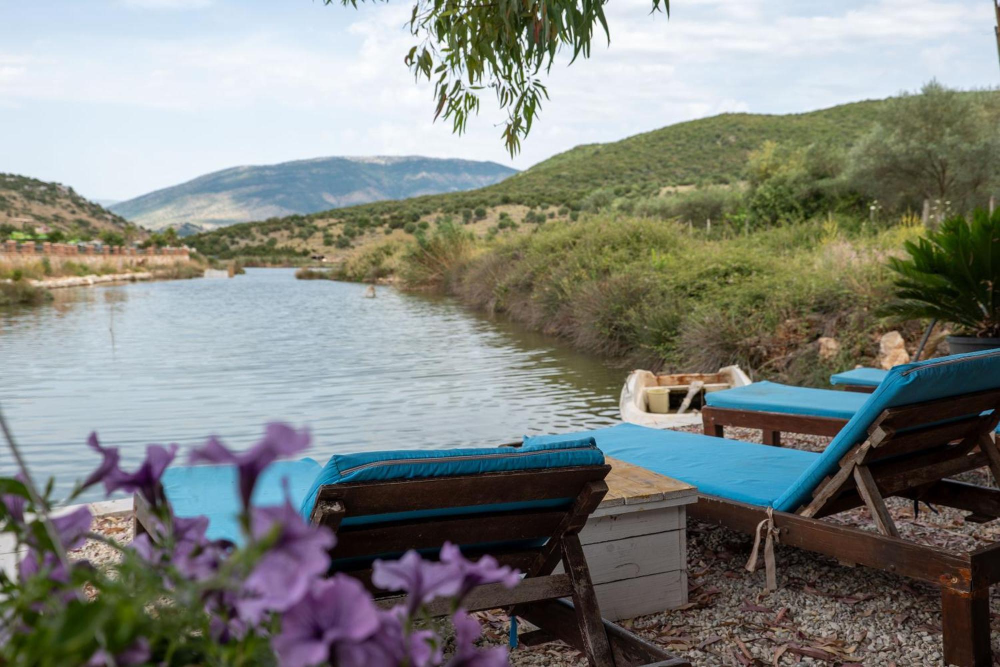 Garden Villa Lake Side&Glamping Ksamil Exteriör bild